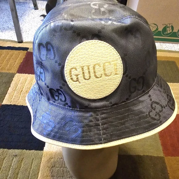 GUCCI Off The Grid Bucket Hat